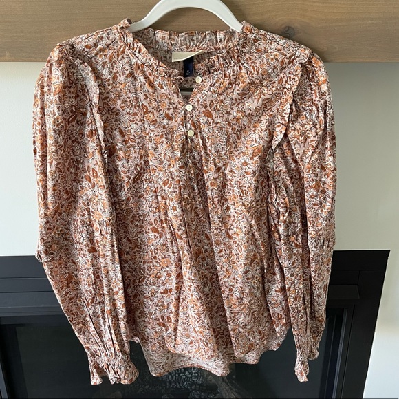 Target Blouse - Picture 2 of 5